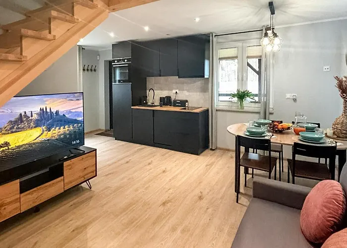 2 Bedroom Gorgeous In * Оструда